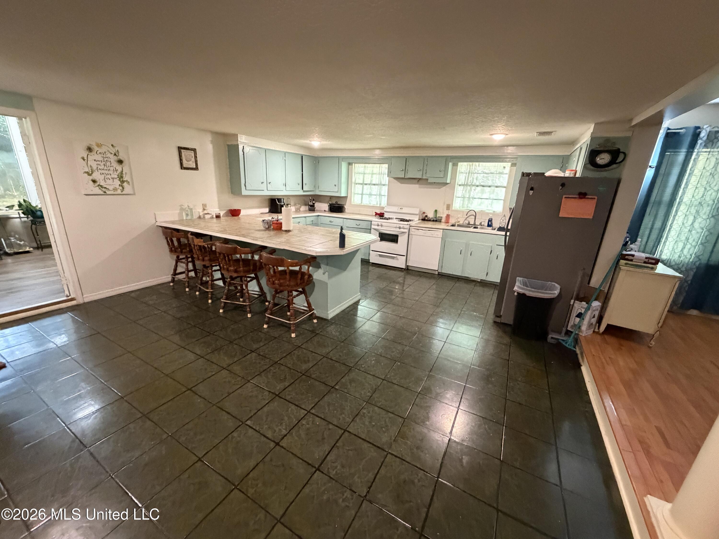36 Gulf Camp Circle Property Photo 7