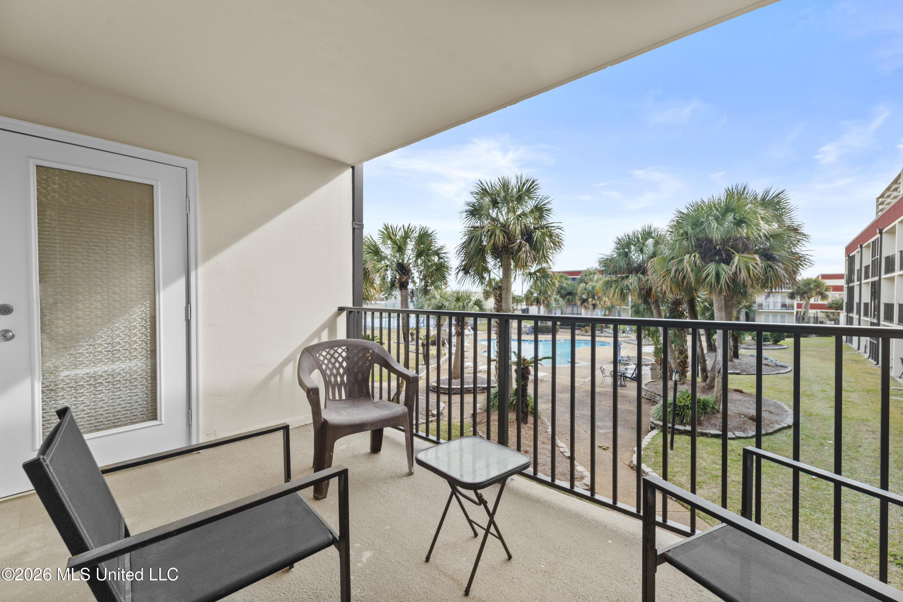 2046 Beach Boulevard Property Photo 15