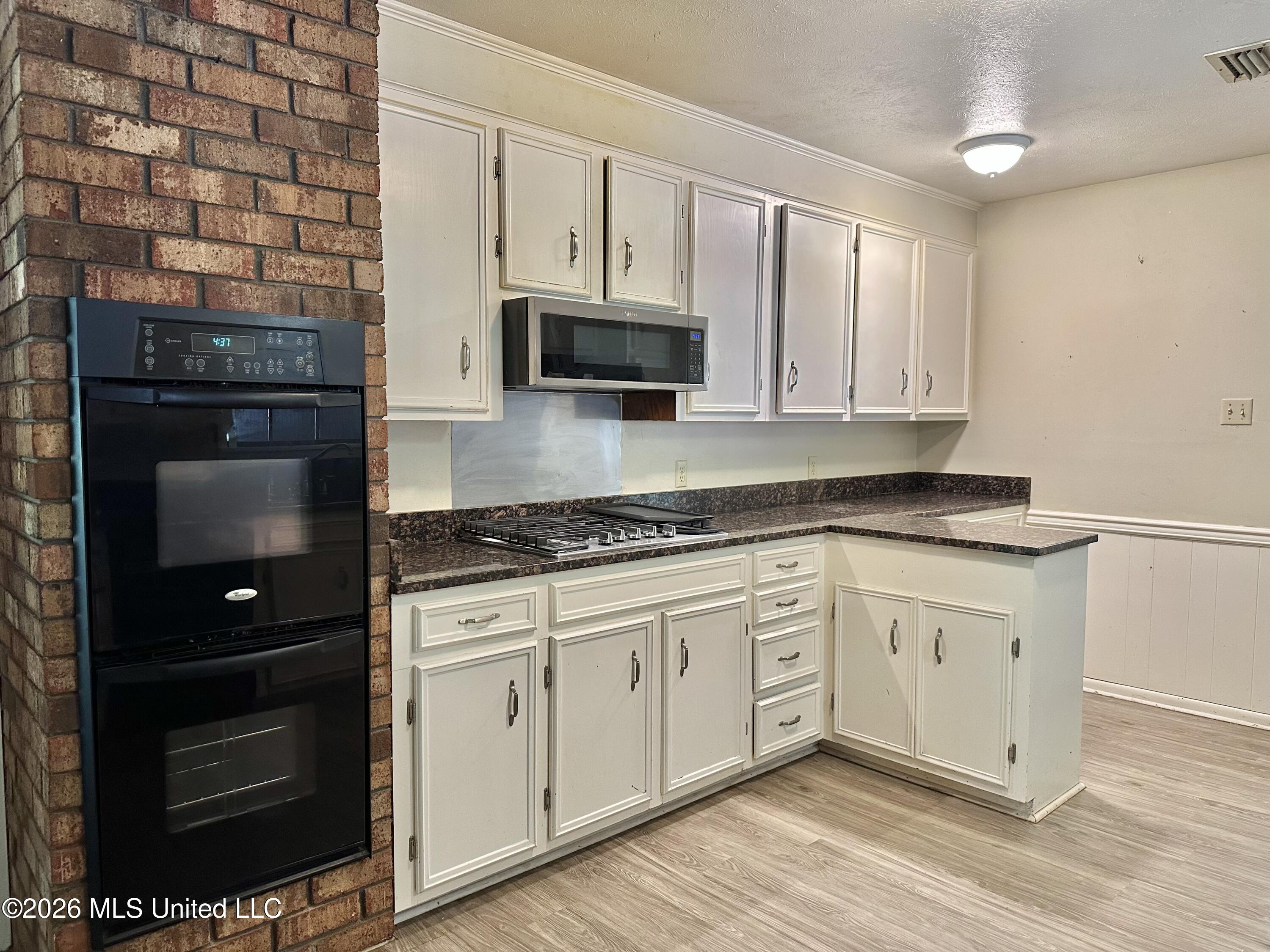 116 Rollingwood Drive Property Photo 7