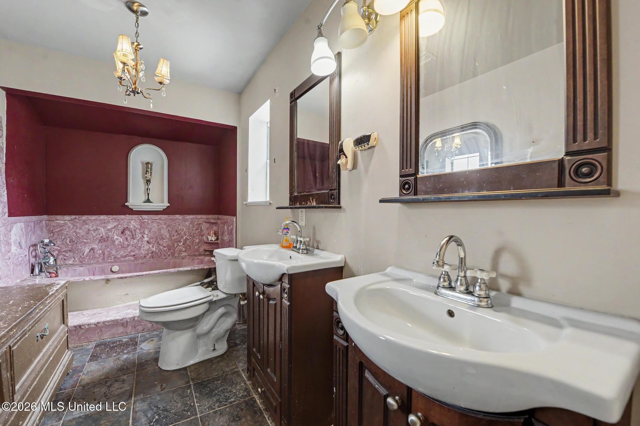 1112 Communy Avenue Property Photo 14