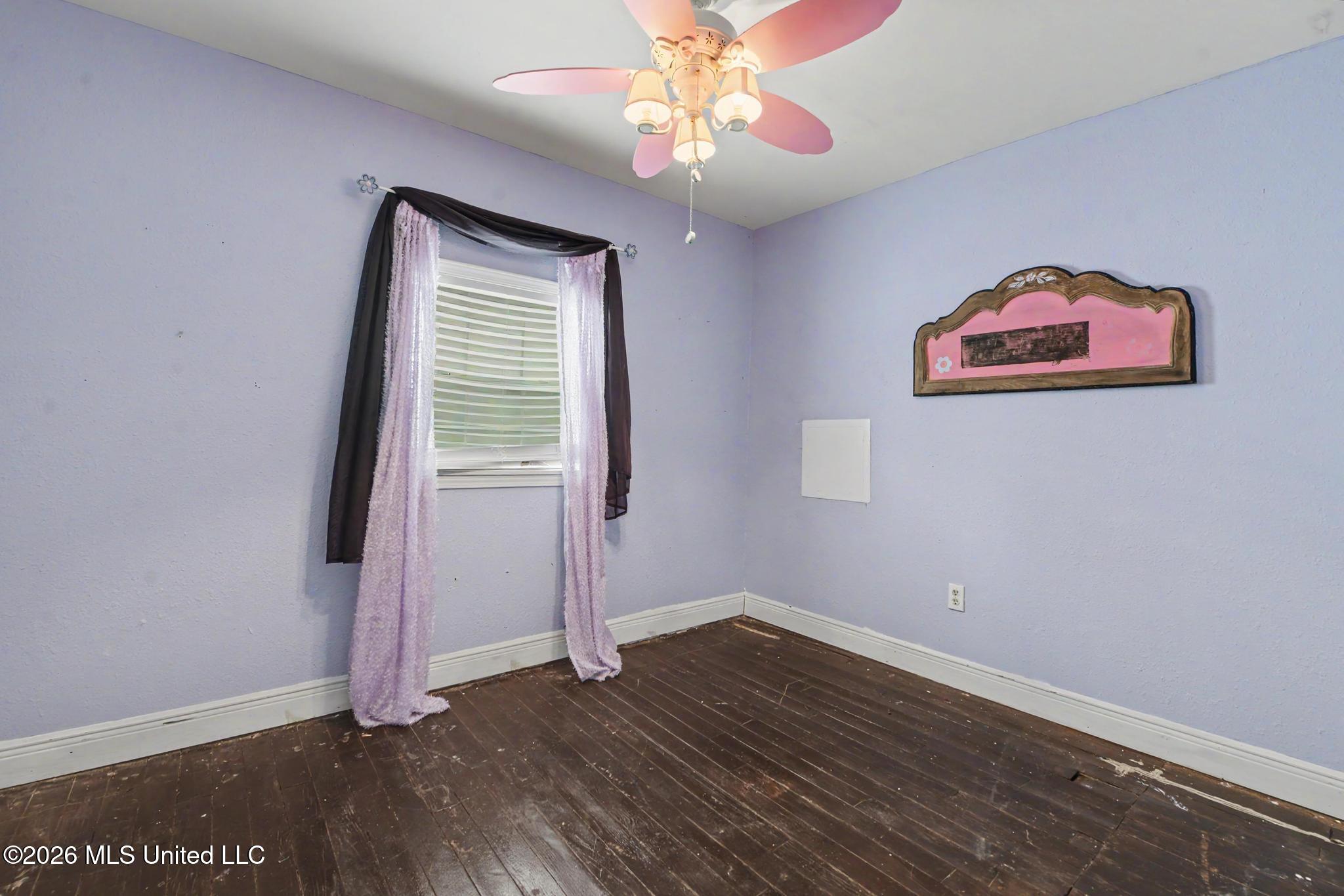 1112 Communy Avenue Property Photo 17
