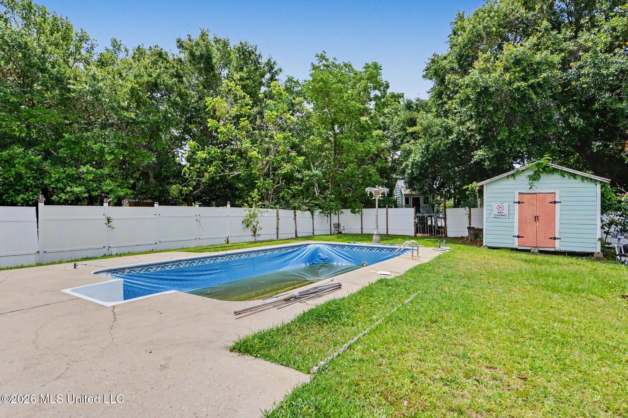 1112 Communy Avenue Property Photo 21