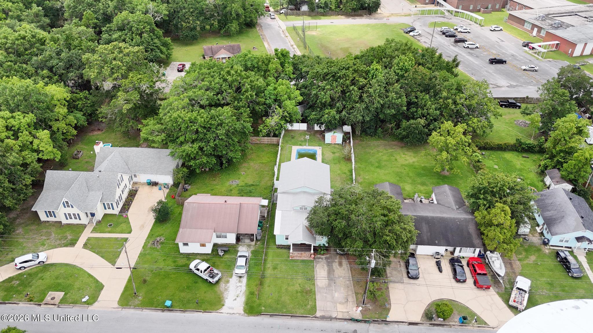 1112 Communy Avenue Property Photo 29
