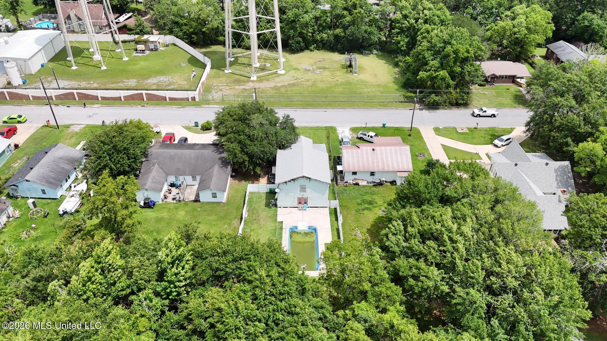 1112 Communy Avenue Property Photo 33