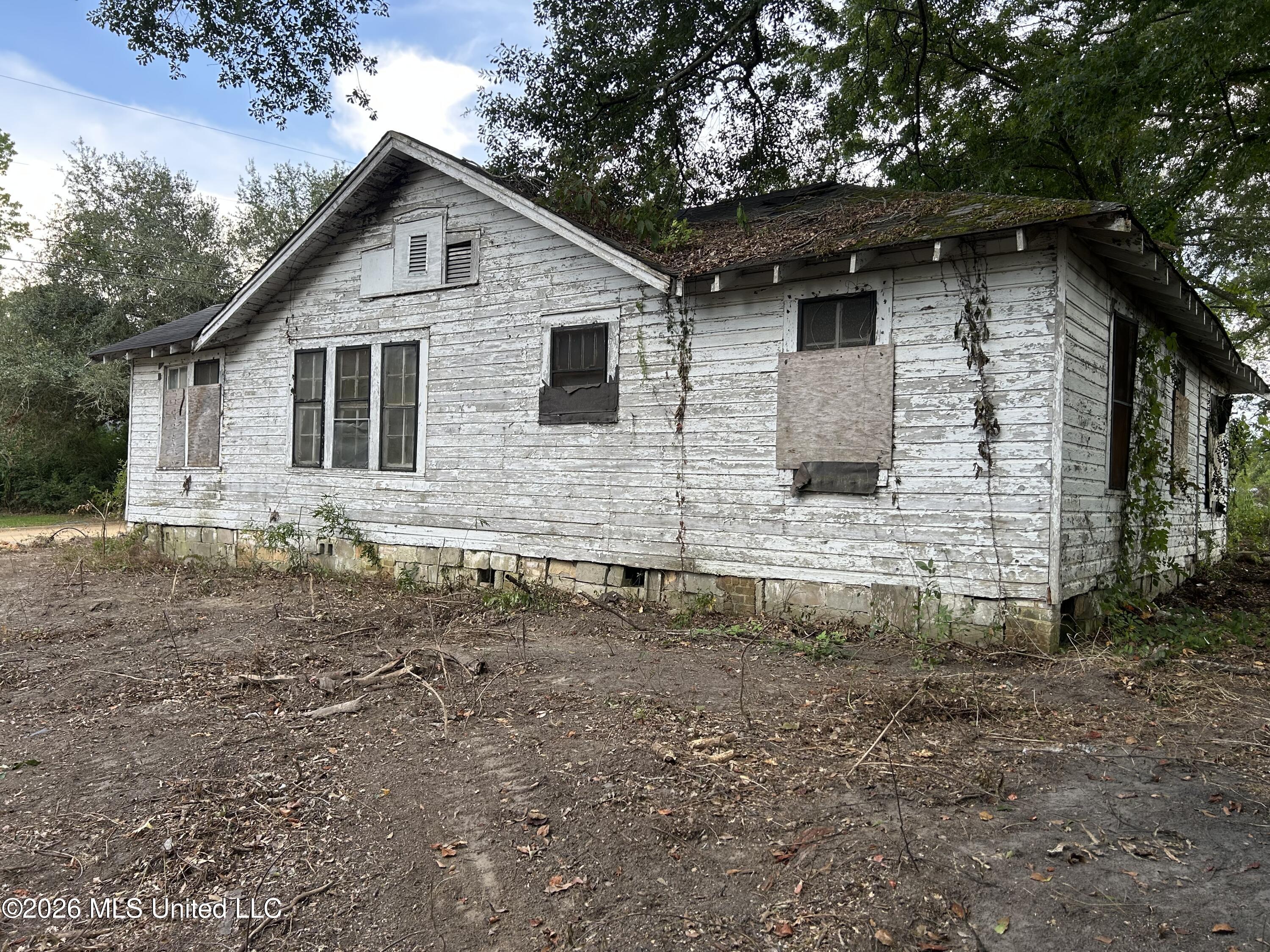 1536 Cc Bryant Drive Property Photo 7
