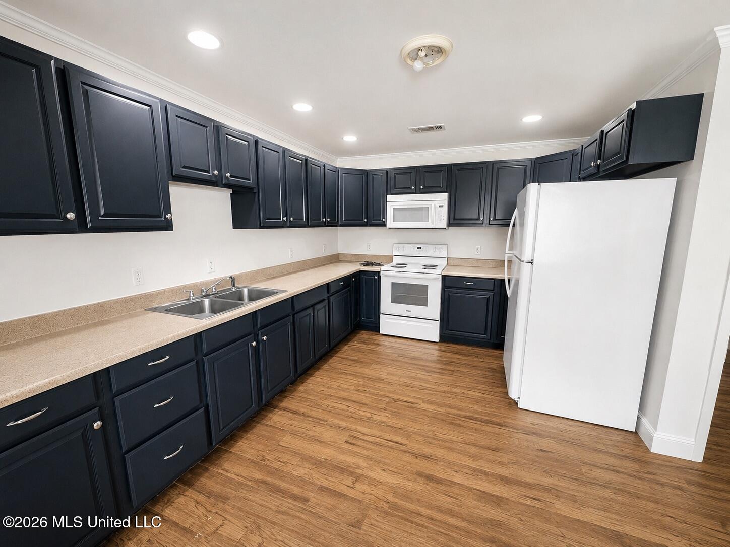 213 Lavelle Drive Property Photo 7