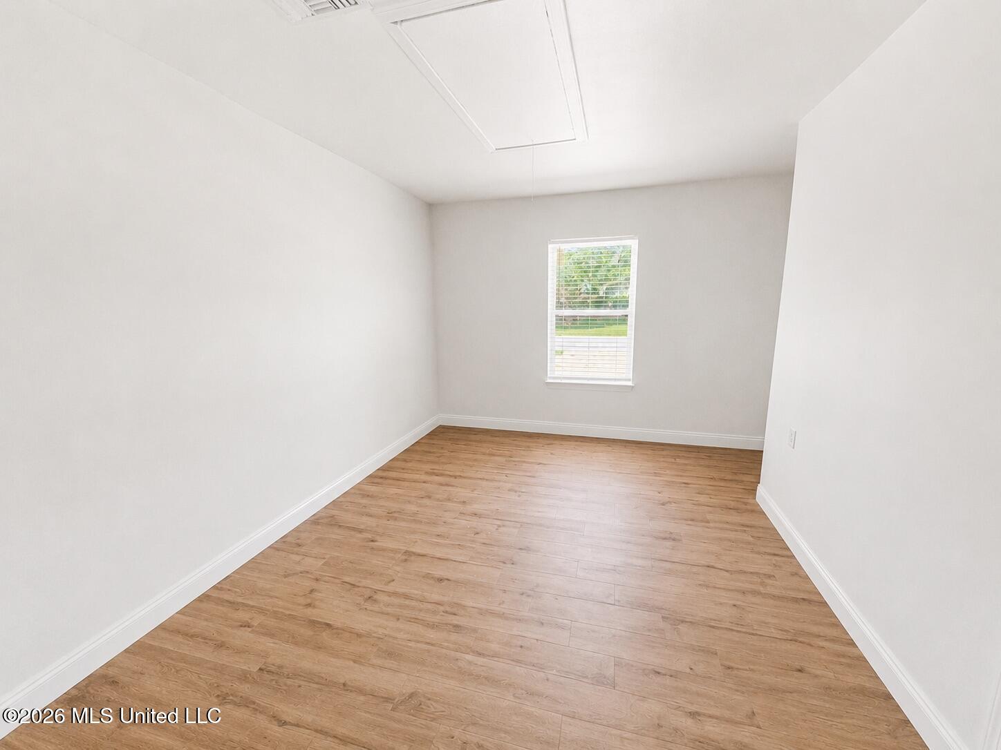 213 Lavelle Drive Property Photo 11