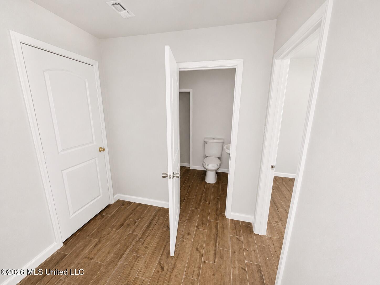 213 Lavelle Drive Property Photo 12
