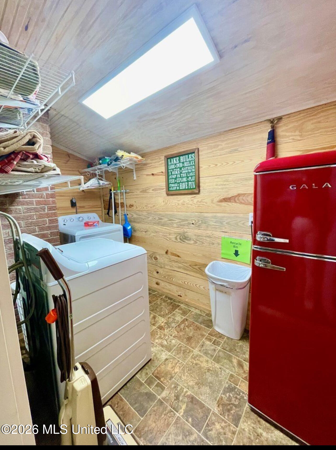 1771 Snow Lake Drive Property Photo 15