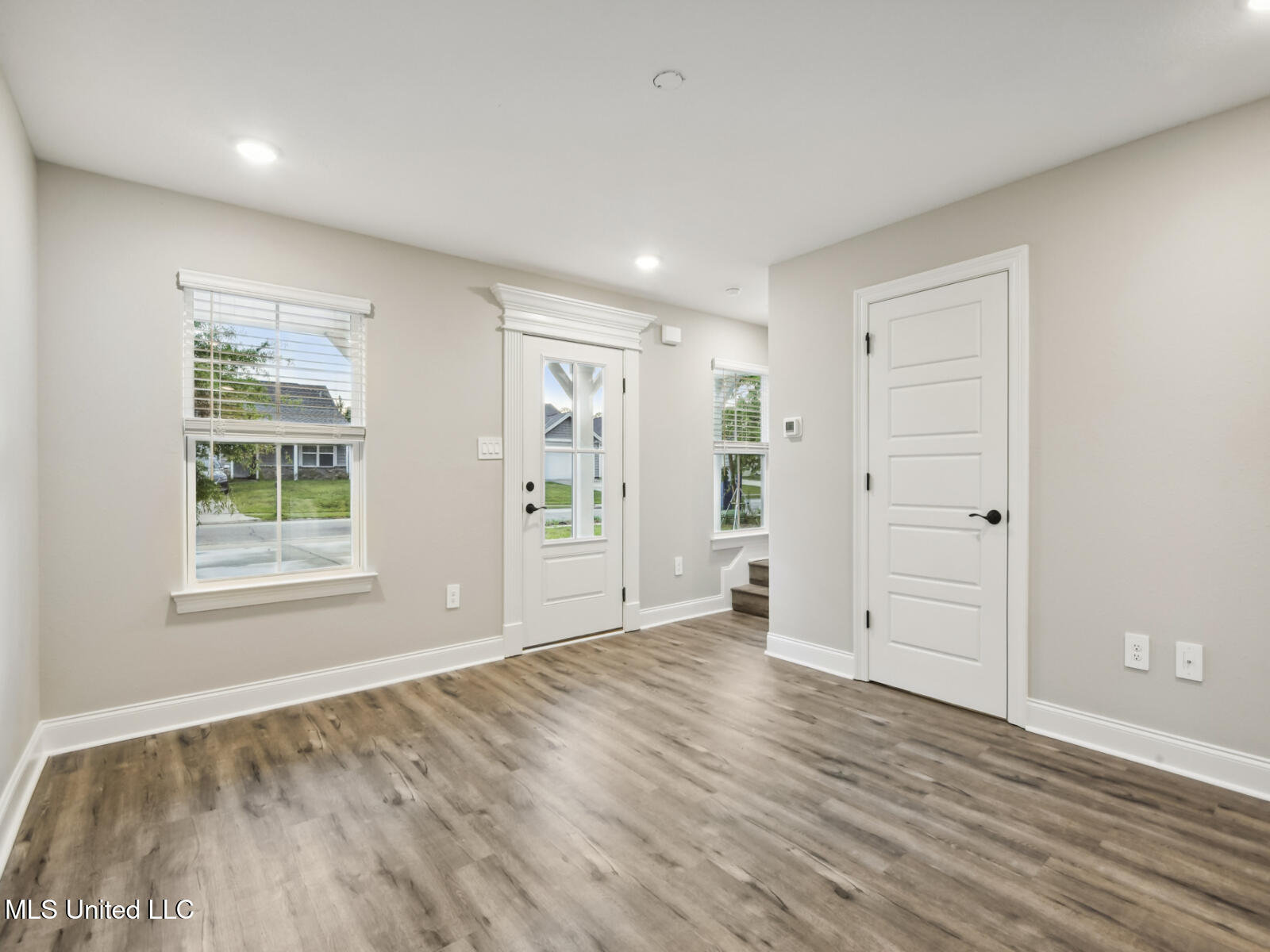 13324 Dee Avenue Property Photo 8