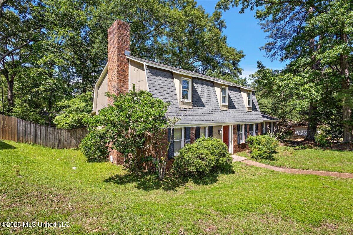100 Winding Hills Drive Property Photo 2