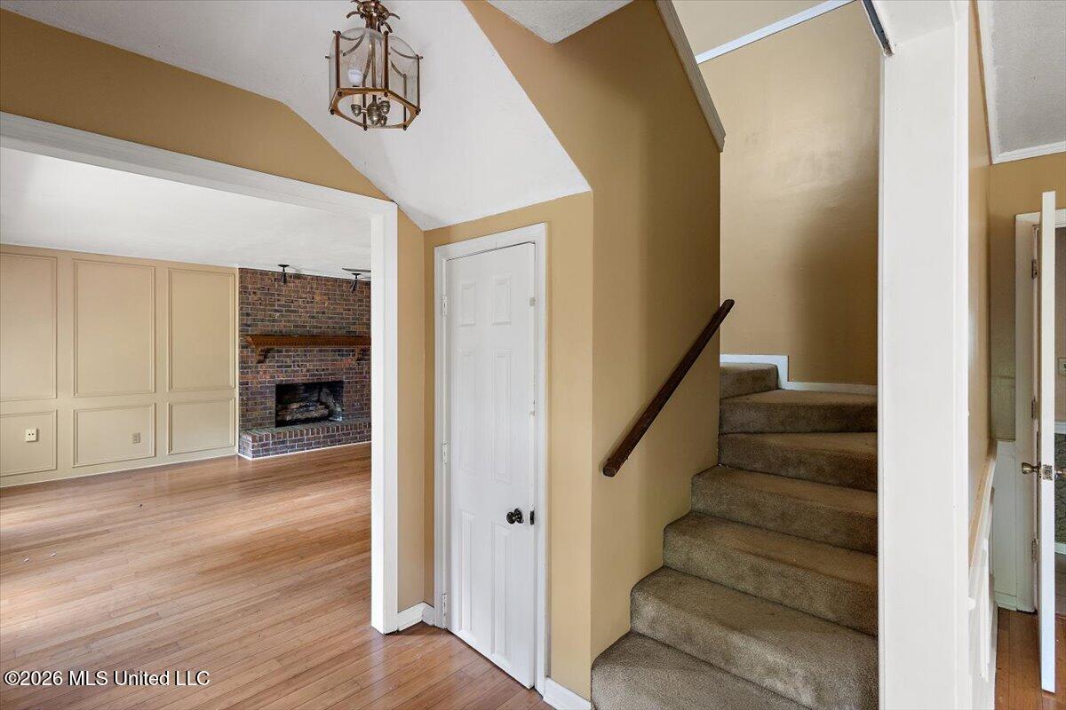 100 Winding Hills Drive Property Photo 6