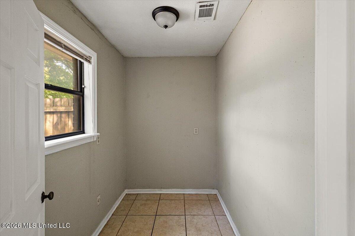 100 Winding Hills Drive Property Photo 13