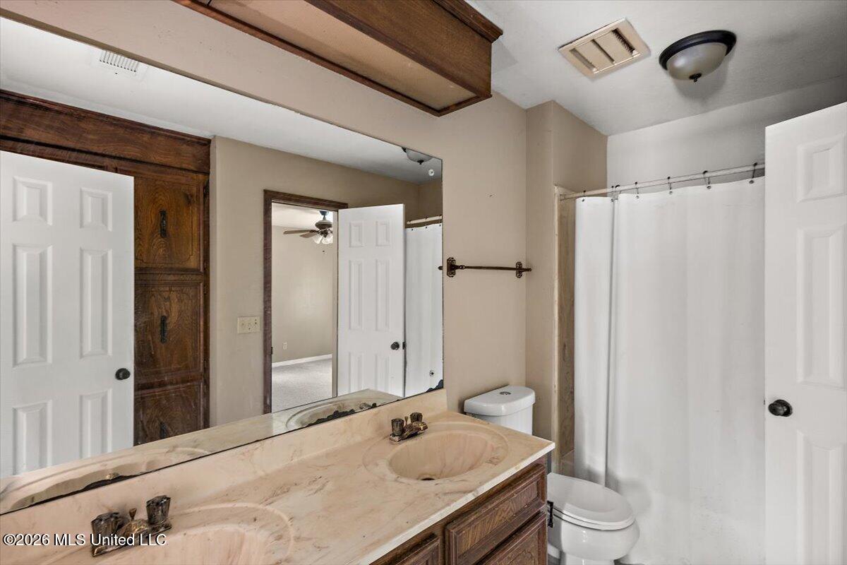 100 Winding Hills Drive Property Photo 23