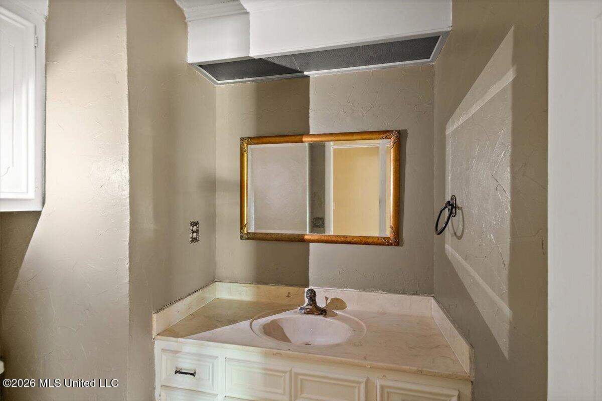 100 Winding Hills Drive Property Photo 25