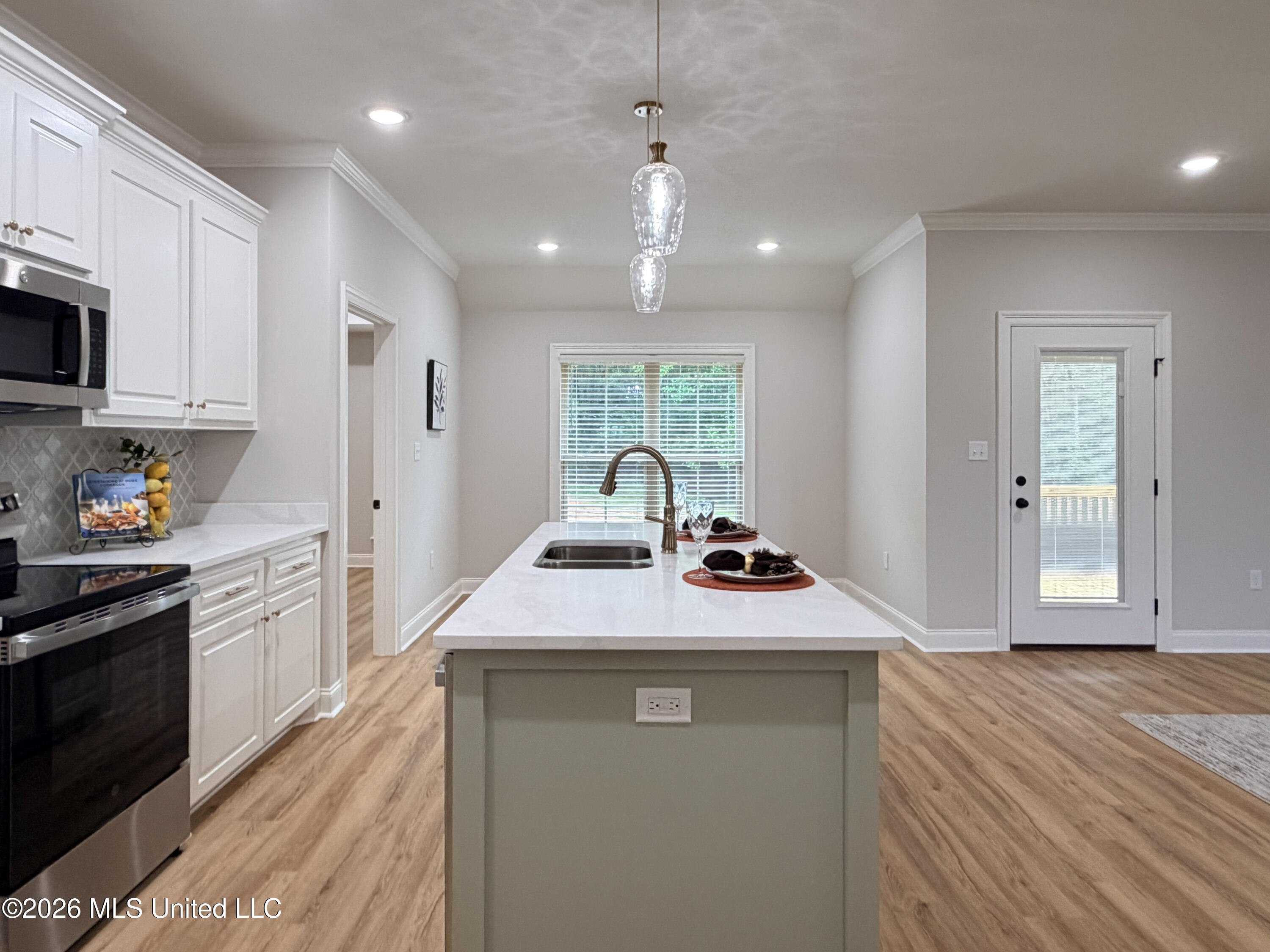 64 Meadow Breeze Road Property Photo 11