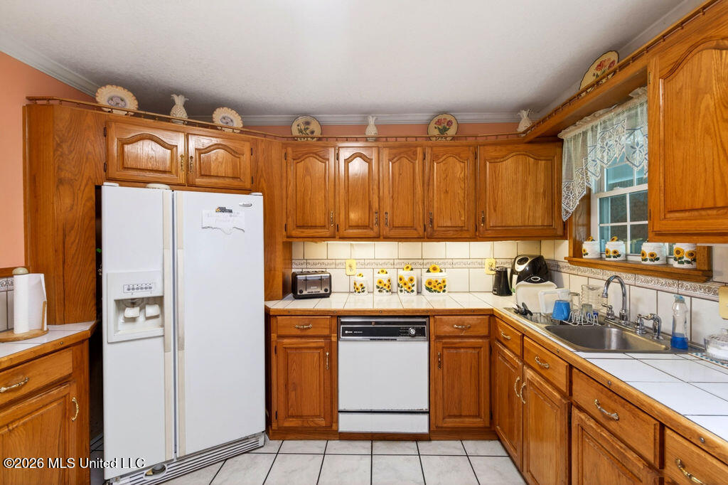 35 Fleetwood Drive Property Photo 14