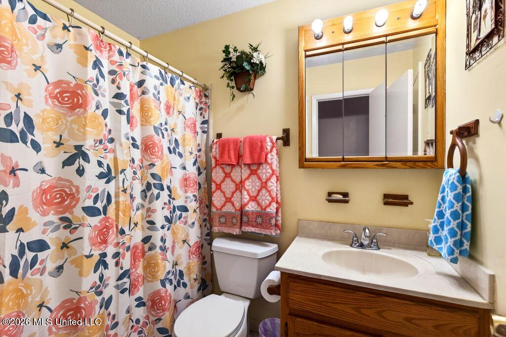 35 Fleetwood Drive Property Photo 23