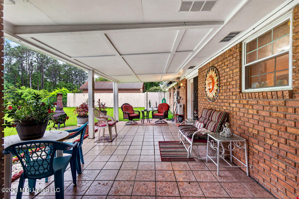 35 Fleetwood Drive Property Photo 26