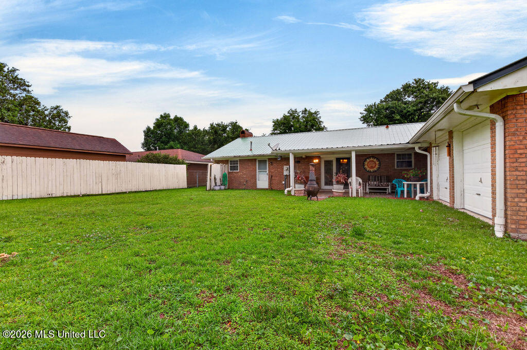 35 Fleetwood Drive Property Photo 30