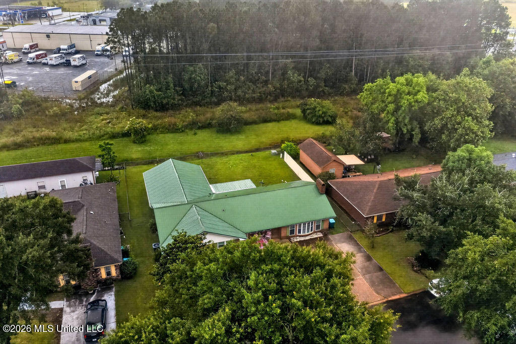 35 Fleetwood Drive Property Photo 36