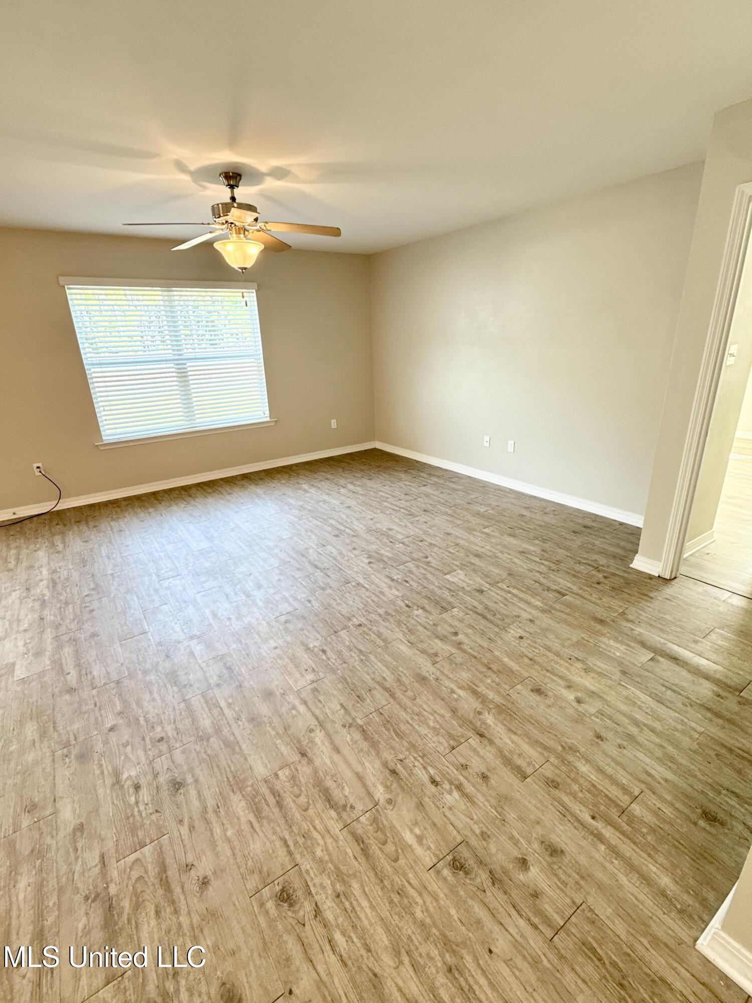 49 Whisperwood Lane Property Photo 10