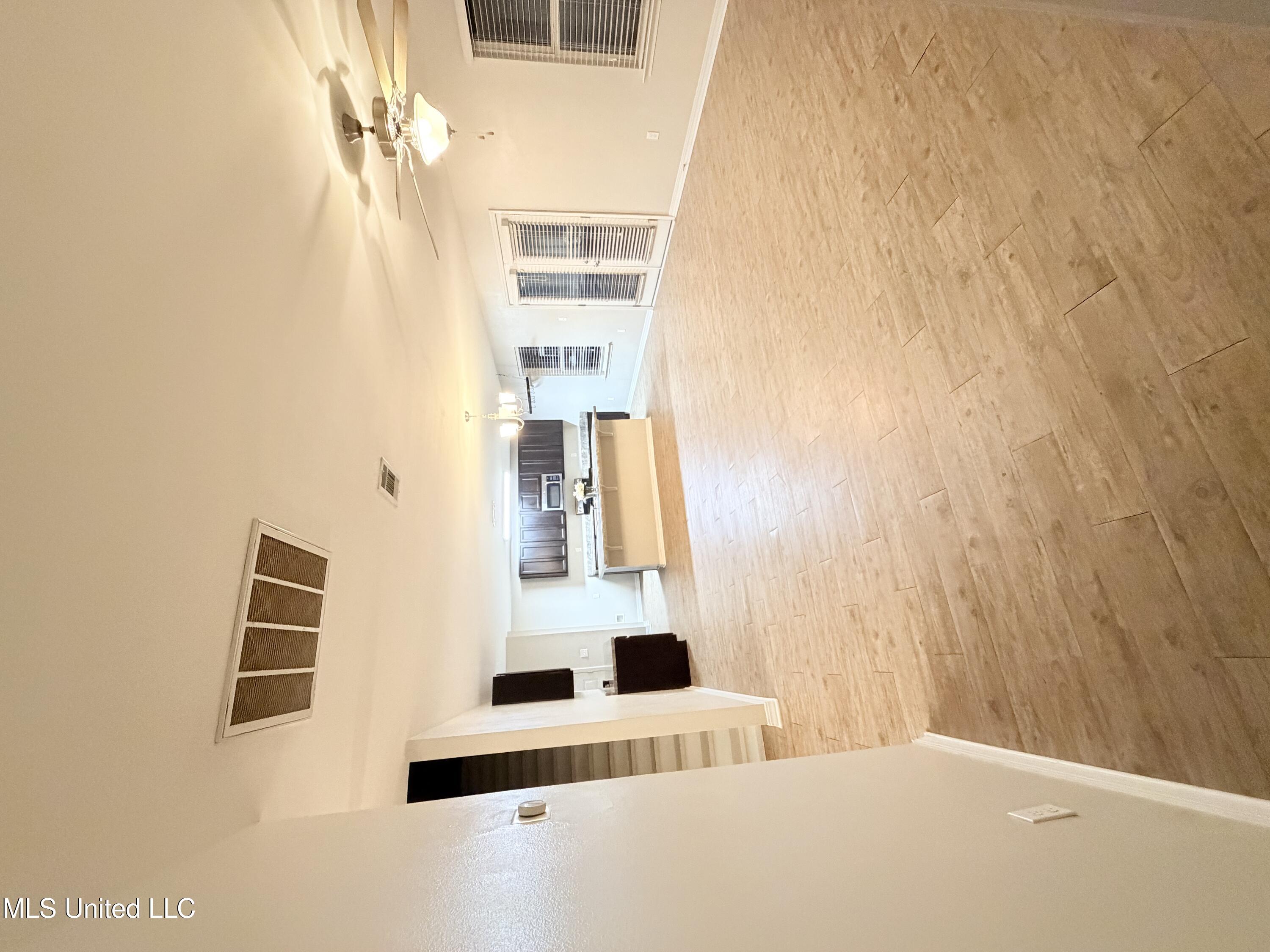 49 Whisperwood Lane Property Photo 20