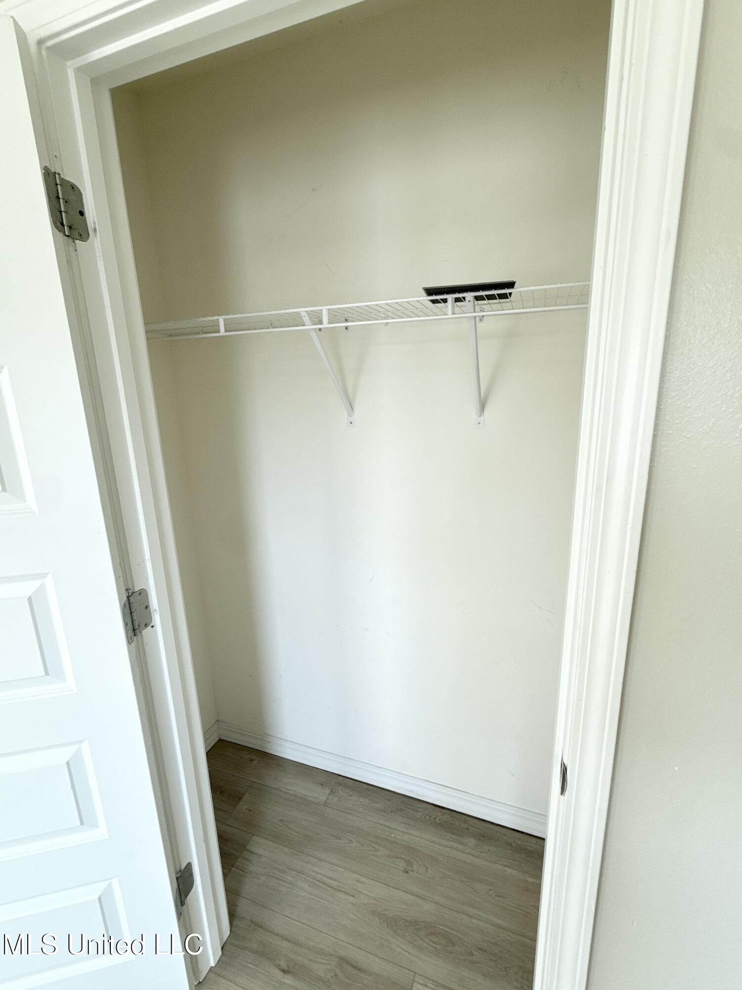 49 Whisperwood Lane Property Photo 23