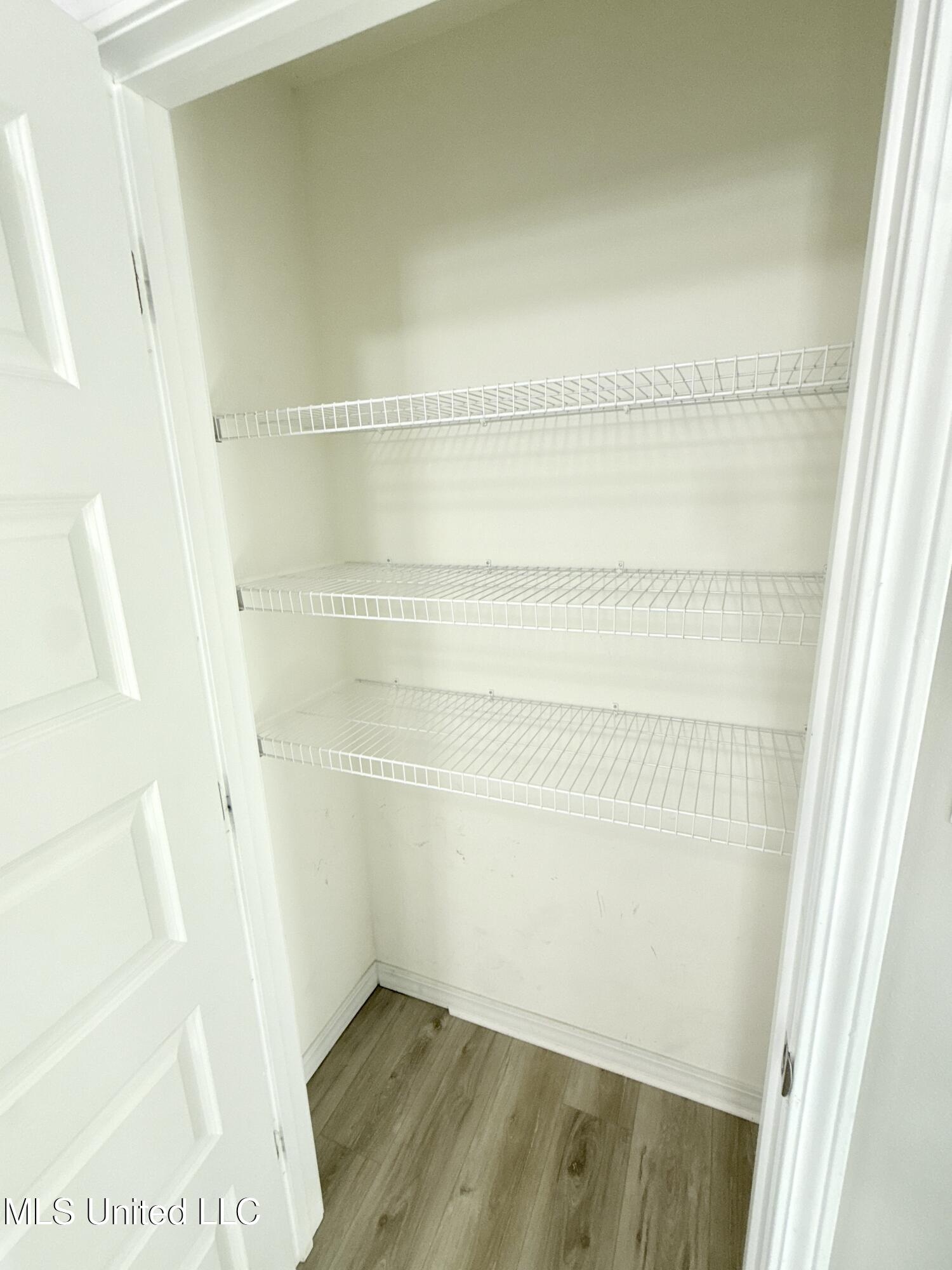 49 Whisperwood Lane Property Photo 28