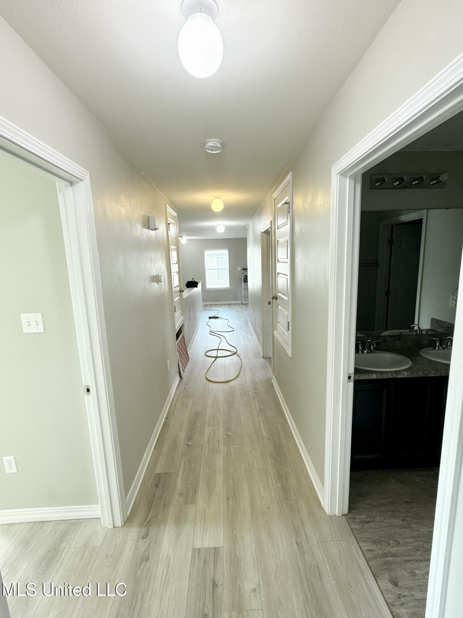 49 Whisperwood Lane Property Photo 31