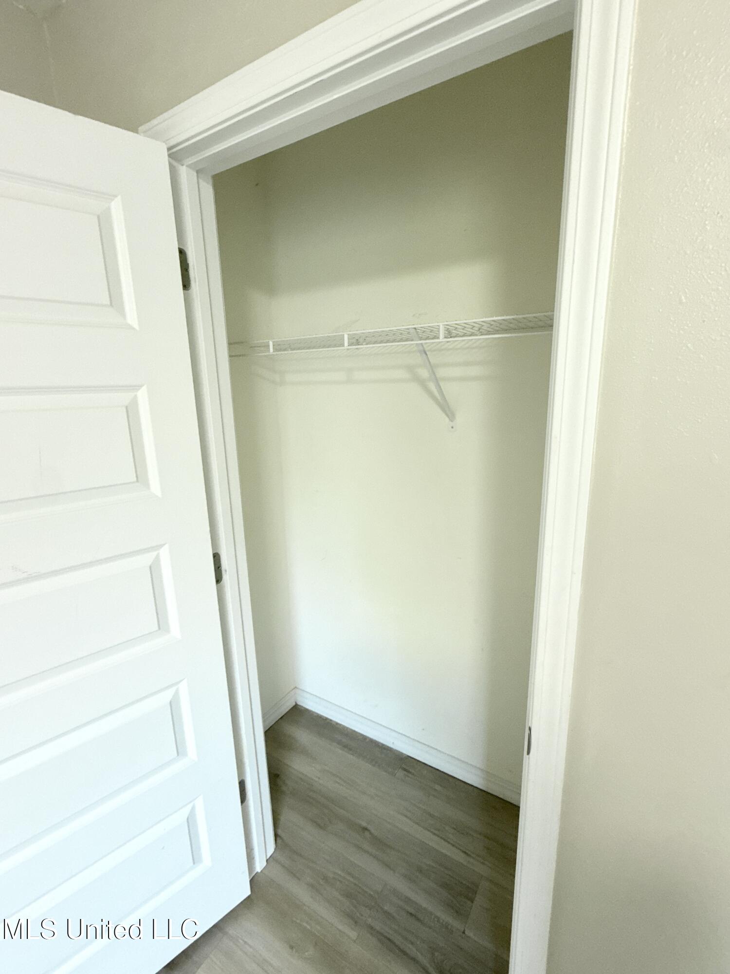 49 Whisperwood Lane Property Photo 32