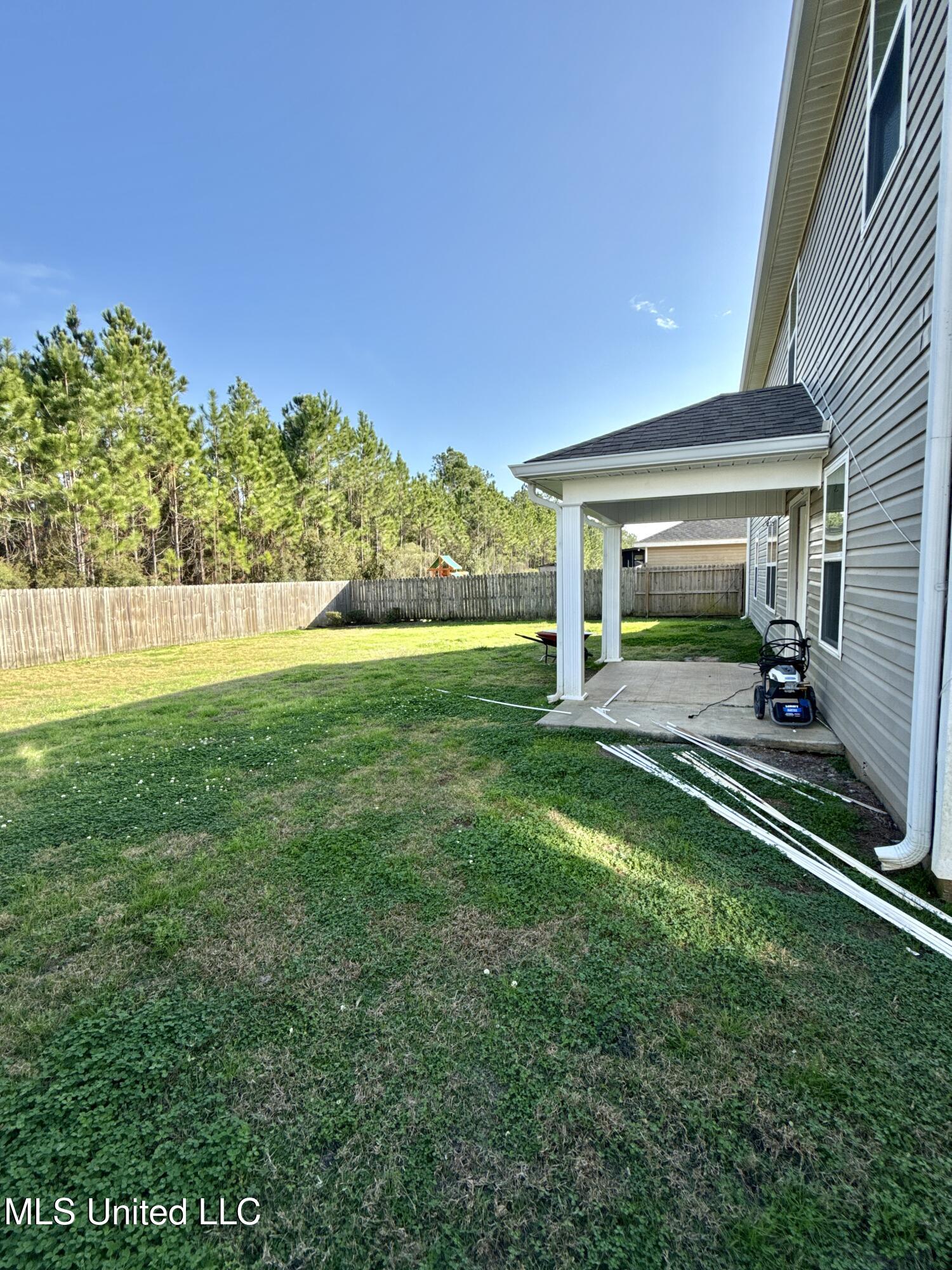 49 Whisperwood Lane Property Photo 38