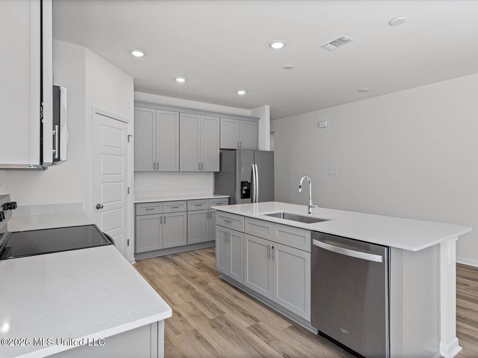 15249 Hidden Lily Way Property Photo 2