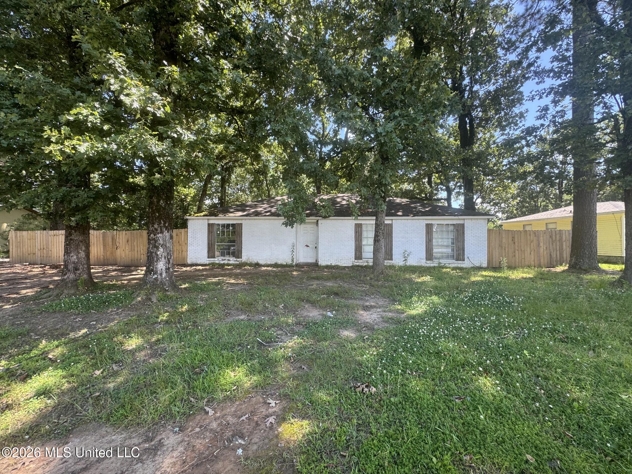 721 Mccluer Road Property Photo 1