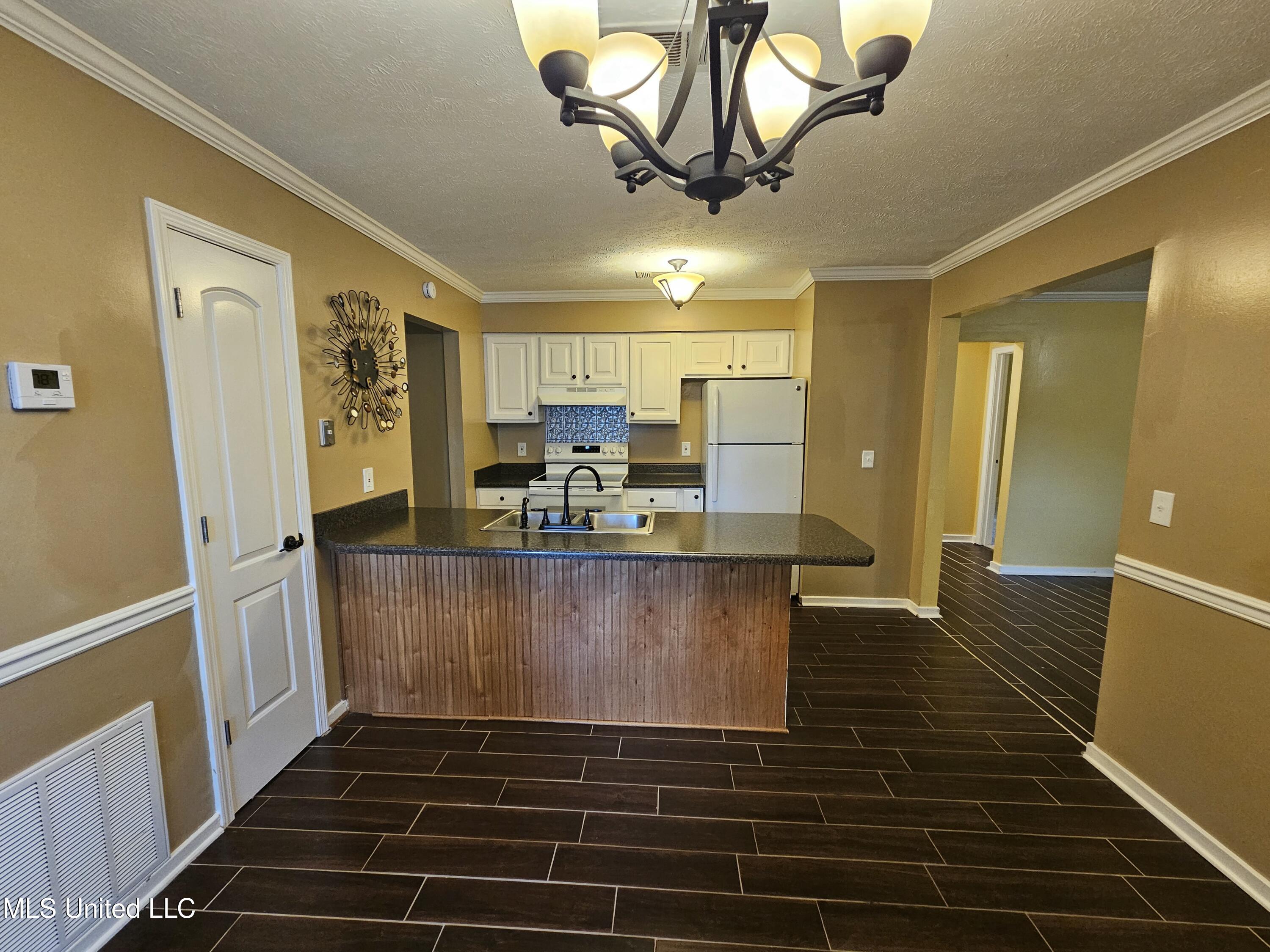 2336 Princess Pine Drive Property Photo 7