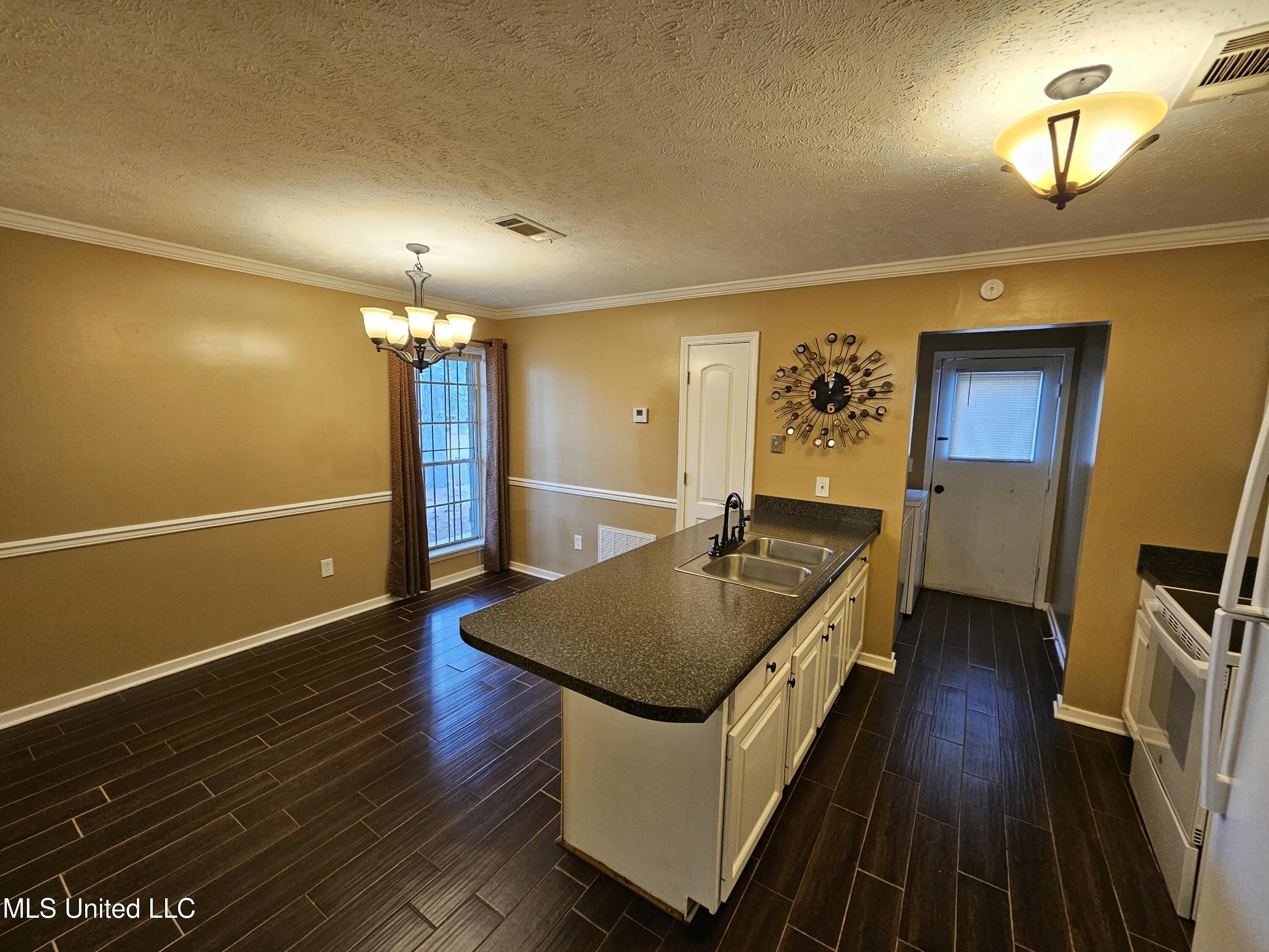 2336 Princess Pine Drive Property Photo 10