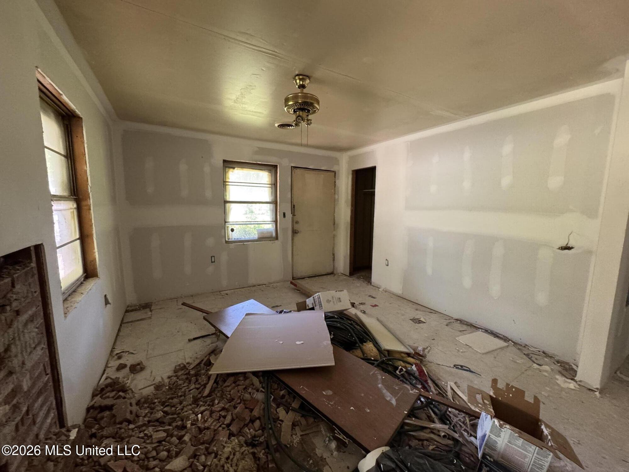 128 Isom Drive Property Photo 8