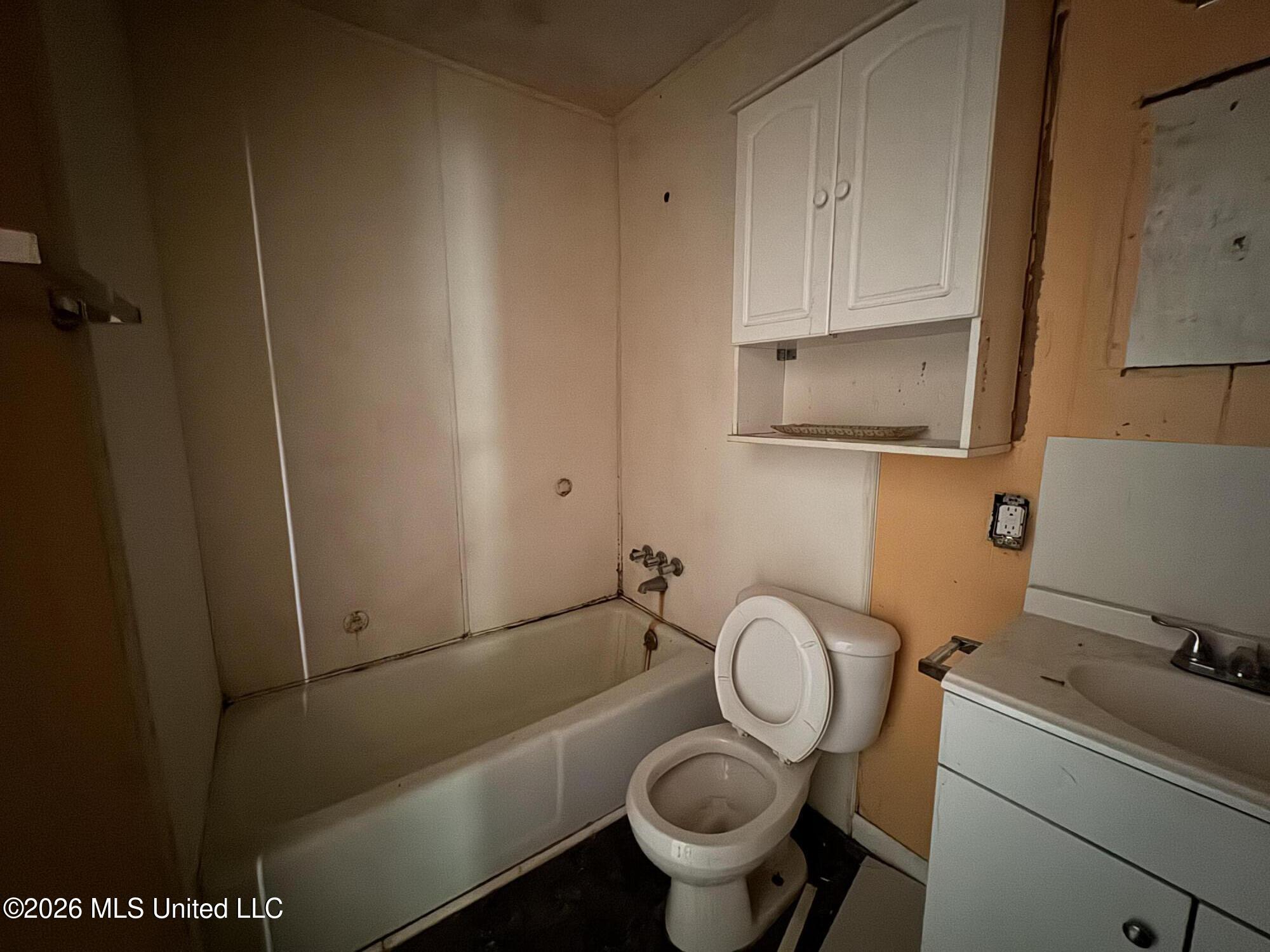 128 Isom Drive Property Photo 14