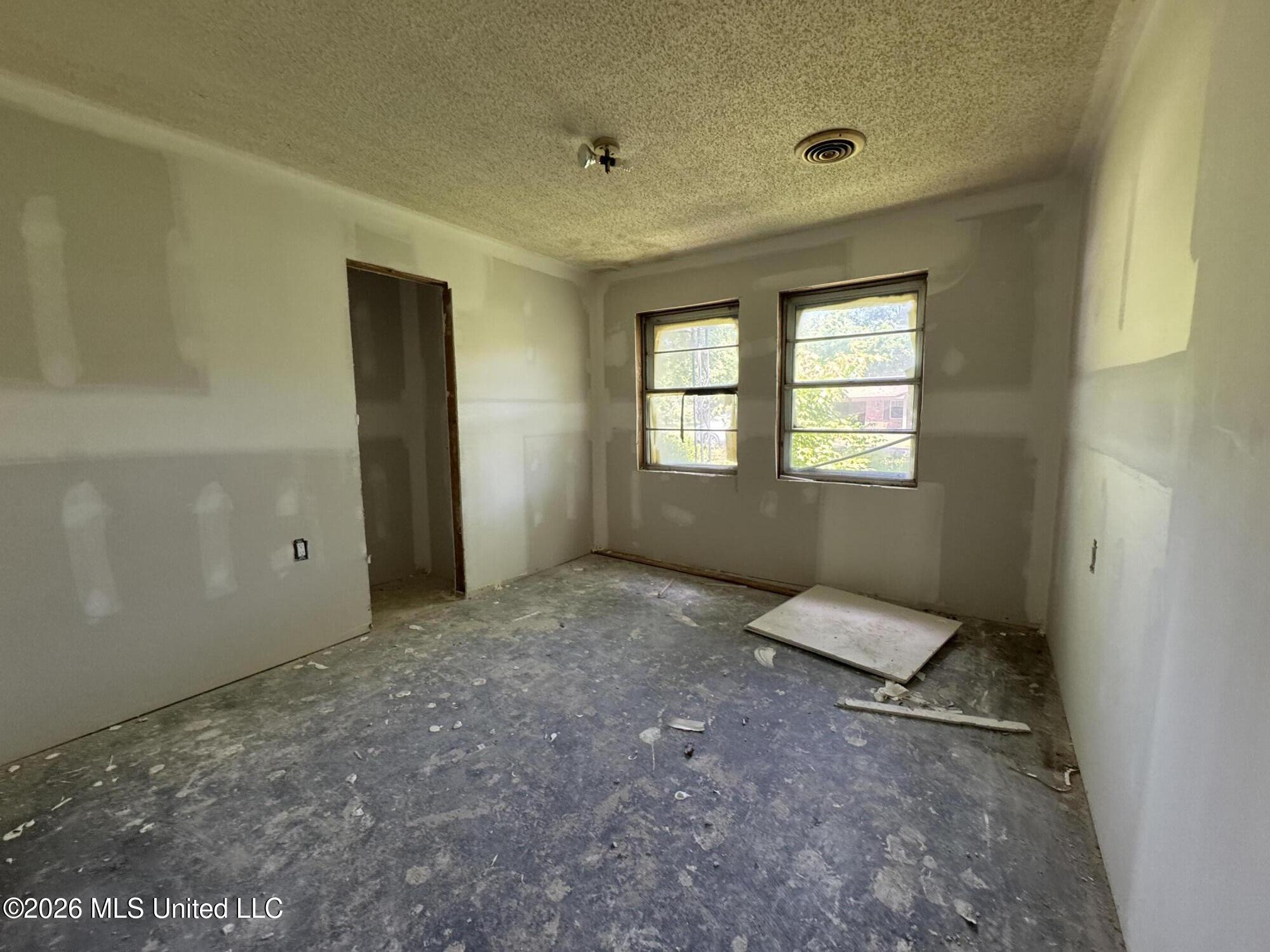 128 Isom Drive Property Photo 16