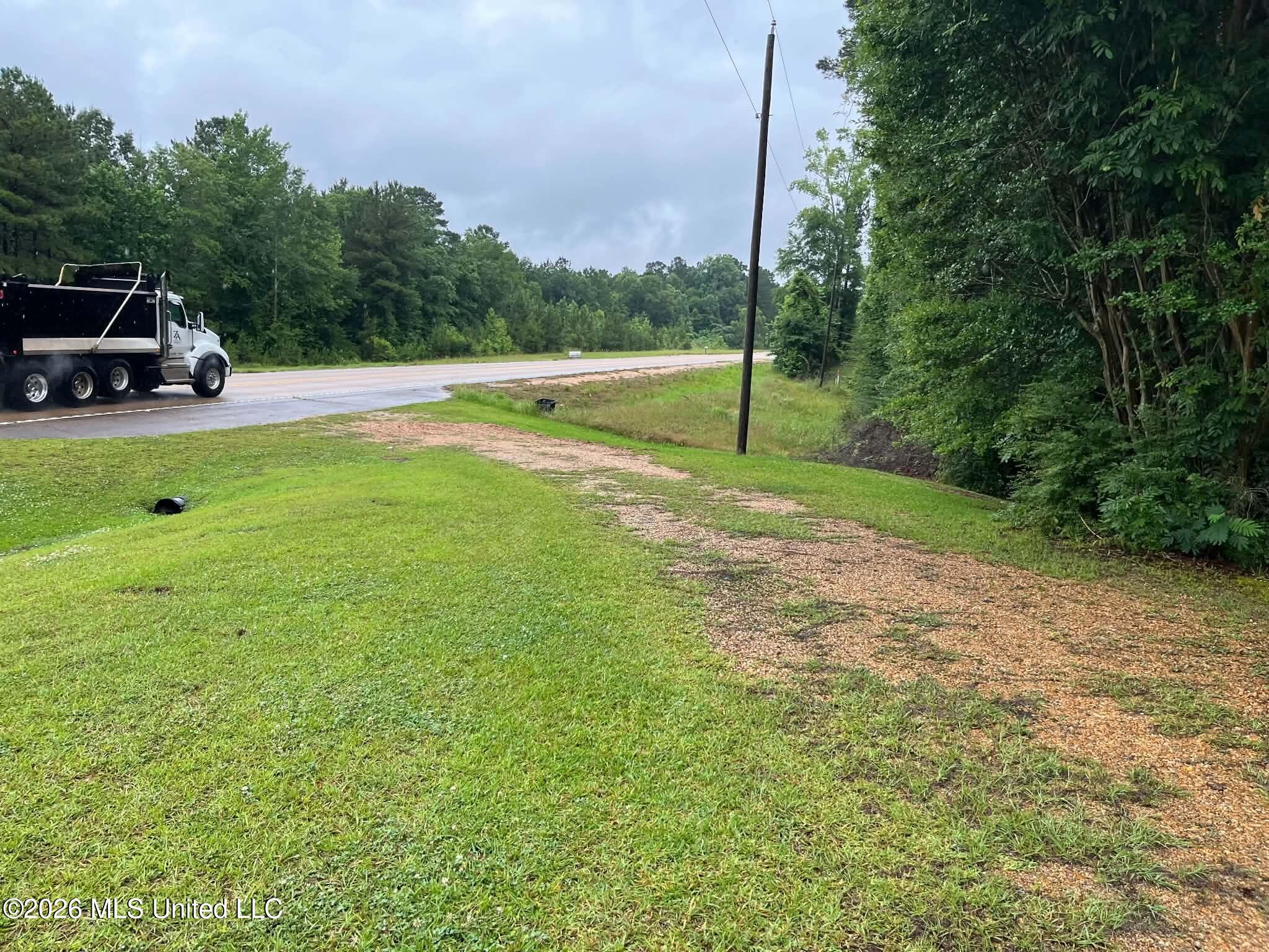 1066 Highway 43 Property Photo 5