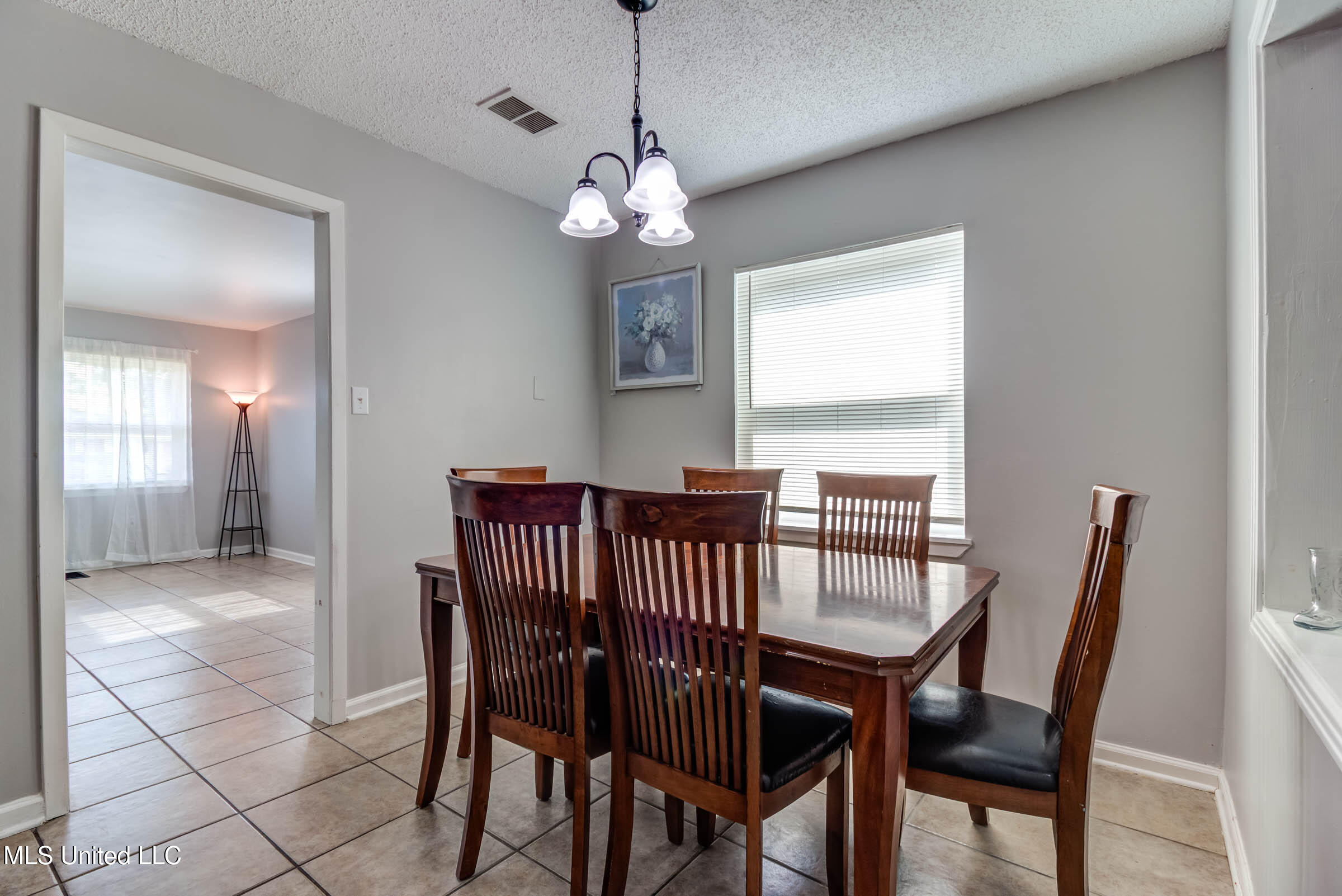 79 Holly Circle Property Photo 9