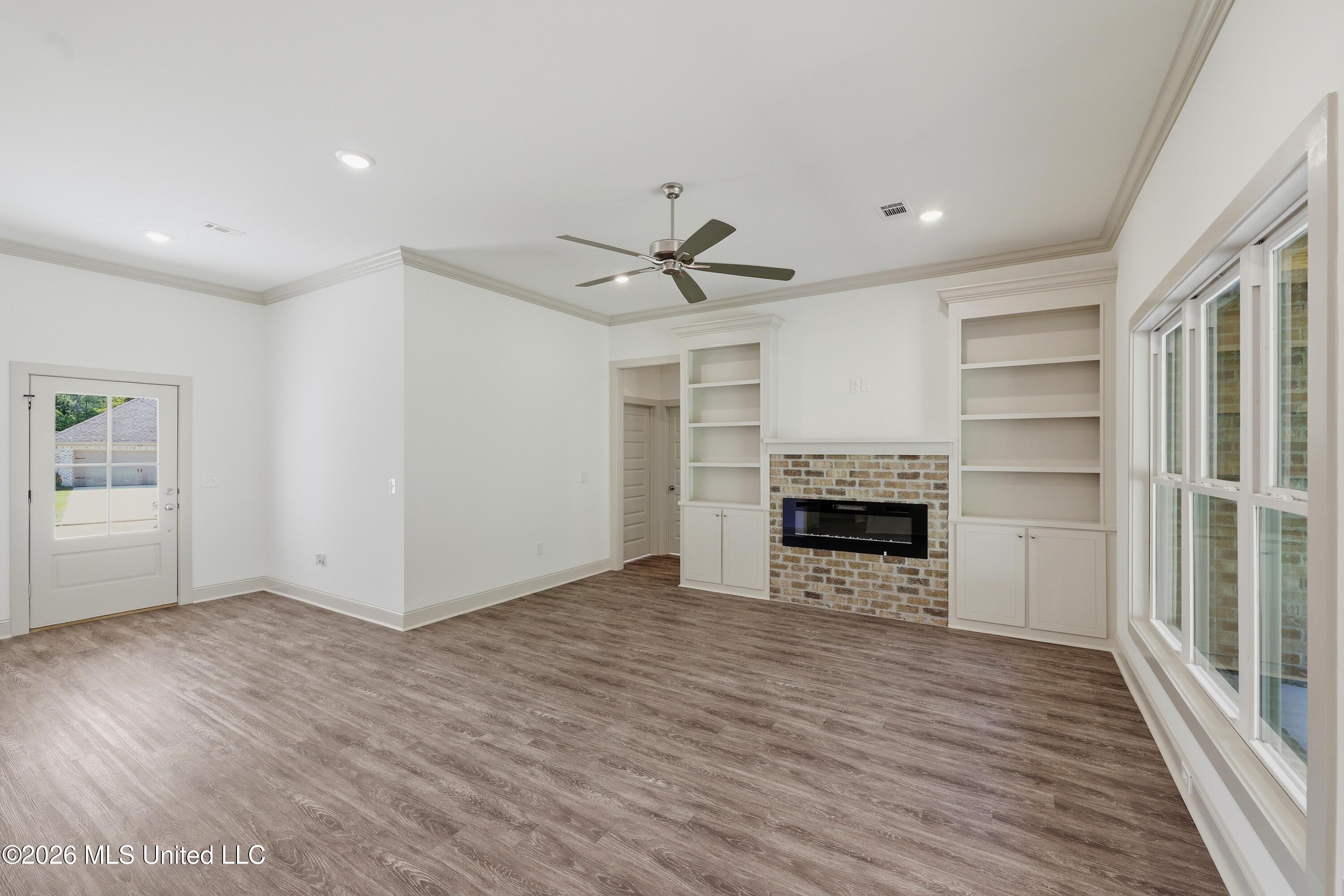 216 Anderson Oaks Drive Property Photo 5