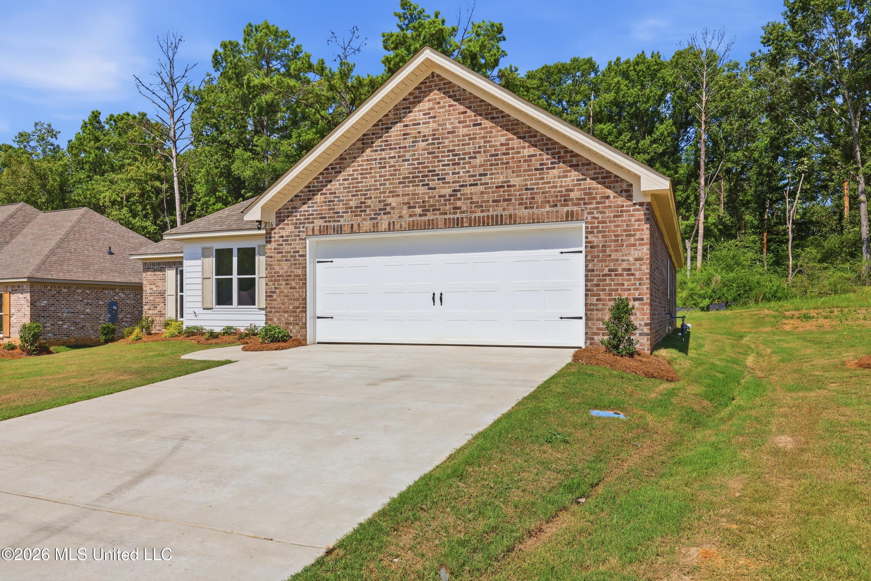 216 Anderson Oaks Drive Property Photo 34
