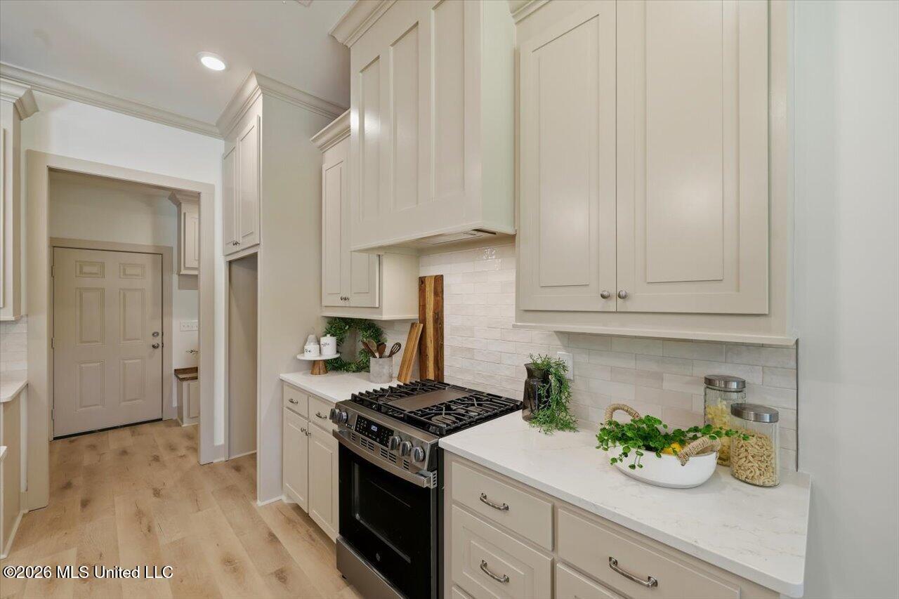220 New Haven Lane Property Photo 15