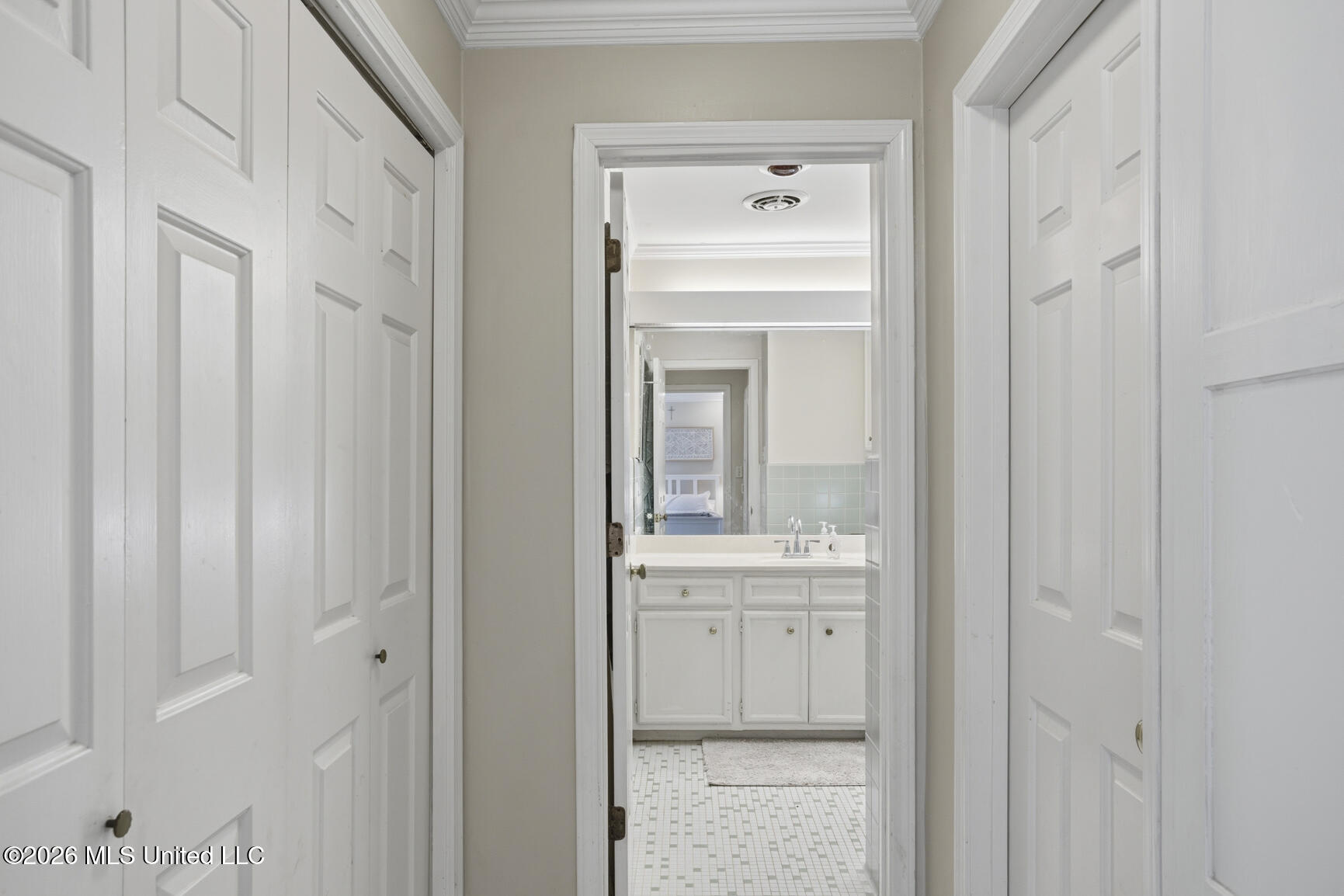 2246 Greenbriar Drive Property Photo 23