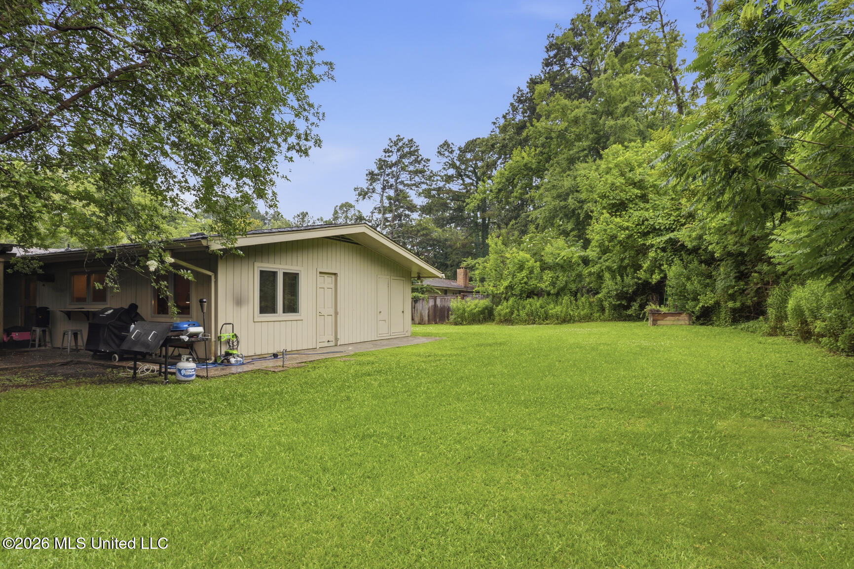2246 Greenbriar Drive Property Photo 27