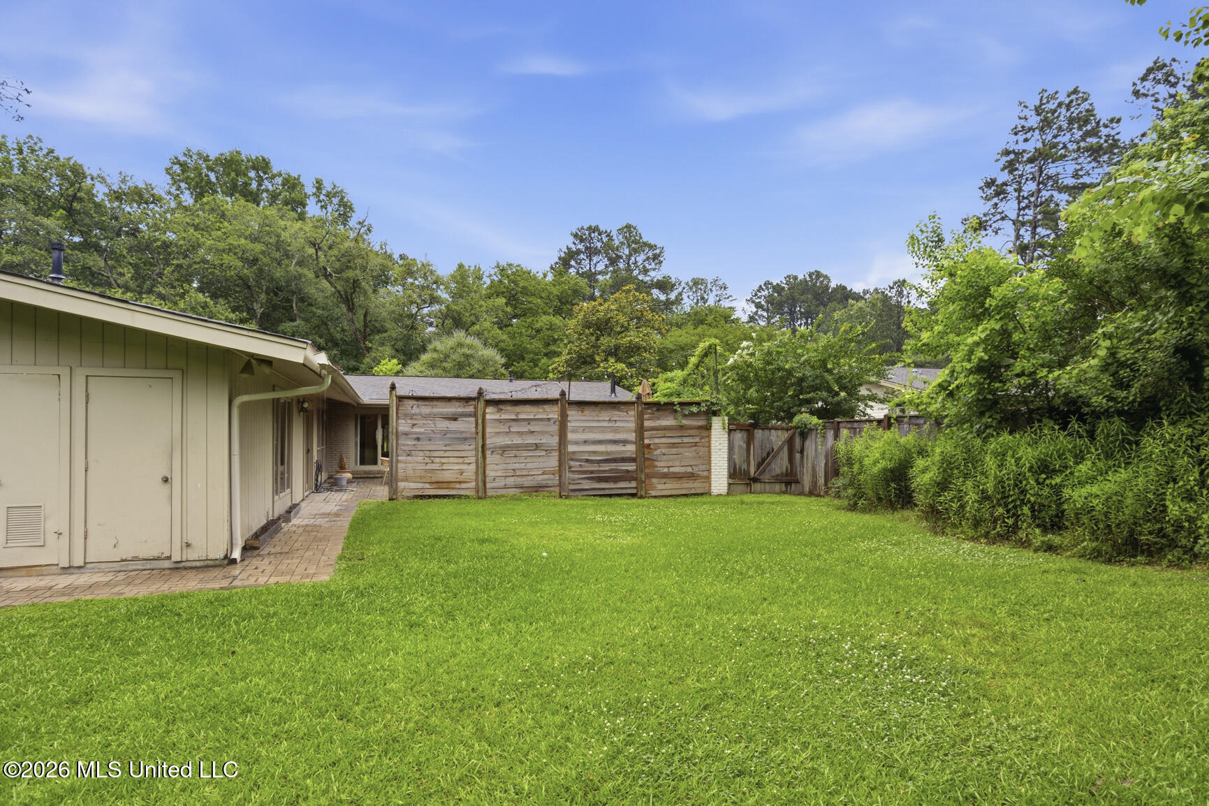 2246 Greenbriar Drive Property Photo 31