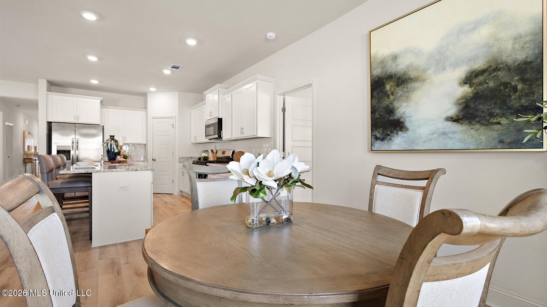 100 Kentucky Way Property Photo 18