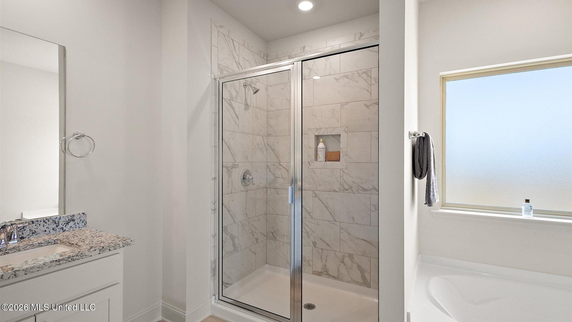 100 Kentucky Way Property Photo 26
