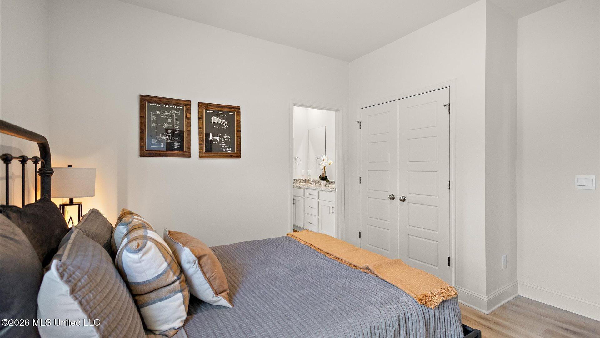 100 Kentucky Way Property Photo 33